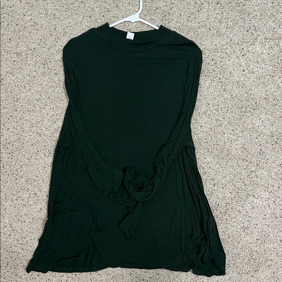 Old Navy size Large collared neck. Dark Green Long Sleeve Top. Never worn. - Picture 1 of 2
